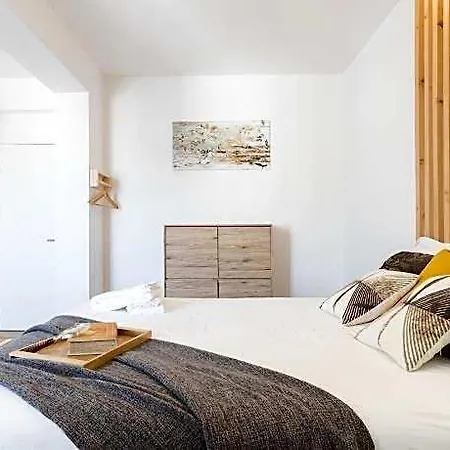 Airport Guest house Lisbon