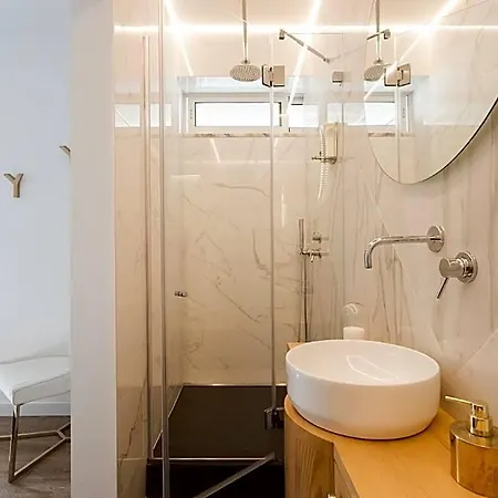 Airport Guest house Lisbon